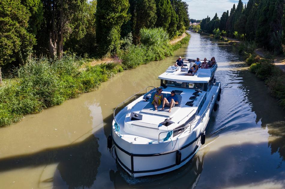 Magnifique - Bateau sans Permis & Bateau Fluvial