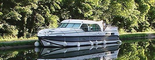 Buzet en bateau